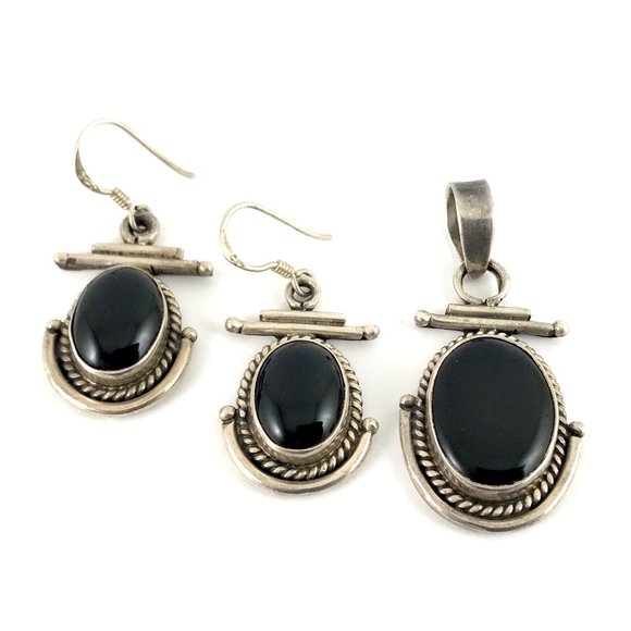 Sterling Silver 925 Vintage Onyx Earrings and Pendant Set - Picture 1 of 2